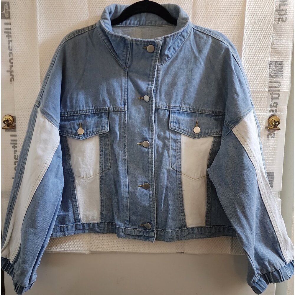 SHEIN TWO-TONE CROPPED DENIM JACKET